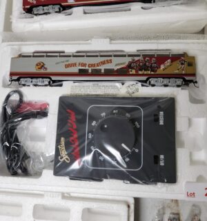 d203- Hawthorne Village San Francisco 49ers HO scale model train set - Image 3