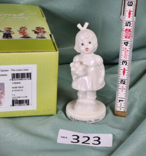 d323- The Love Lives From My Garden 2014 w/ box