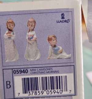d359- Christmas Morning w/ Box. Lladro - Image 4