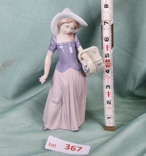 d367- Taylor Made w/ Box. Lladro