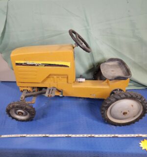 e7- Scale Models Challenger MT465 pedal tractor