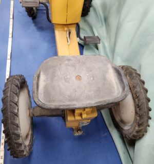 e7- Scale Models Challenger MT465 pedal tractor - Image 5