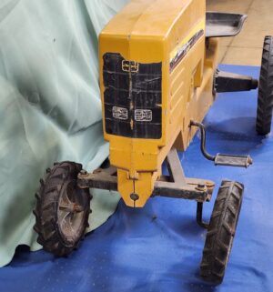 e7- Scale Models Challenger MT465 pedal tractor - Image 7