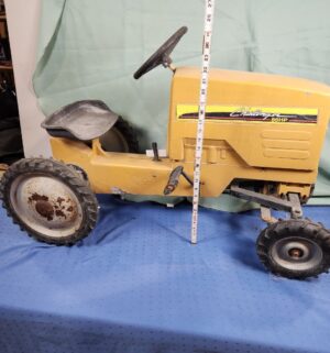 e7- Scale Models Challenger MT465 pedal tractor - Image 8