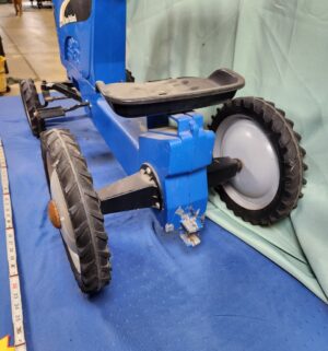 e9- New Holland TG305 Pedal Tractor ride-on pedal tractor - Image 3