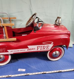 e11- vintage style jet flow drive fire truck pedal car. - Image 9