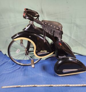 e14- Airflow Collectibles Road Hog Tricycle, a replica of the 1936 Sky King model