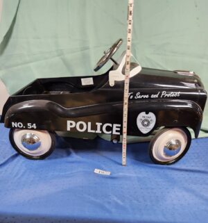 e19- Instep Metro City Police No. 54 pedal car - Image 7