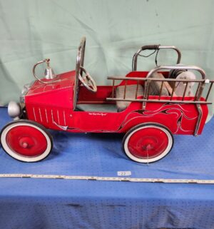 e22- vintage-style red fire engine metal pedal car