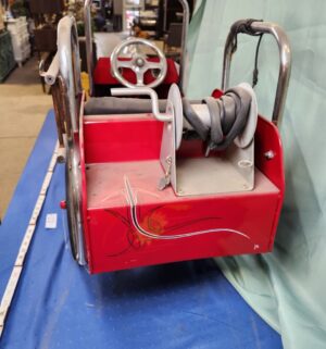 e22- vintage-style red fire engine metal pedal car - Image 4