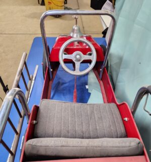 e22- vintage-style red fire engine metal pedal car - Image 5