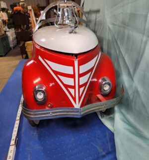 e24- Gendron Fire Truck Pedal Car - Image 5