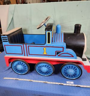 e25- Very Rare Thomas the Tank Engine pedal car