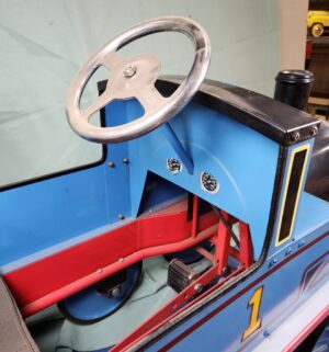 e25- Very Rare Thomas the Tank Engine pedal car - Image 6