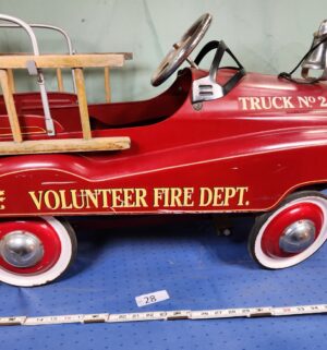 e28- Gearbox Volunteer Fire Department Truck No. 2 pedal car - Image 3