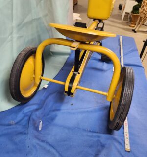 e29- 1960s Castelli steel pedal tractor. - Image 6
