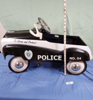 e32- Instep Metro City Police No. 54 pedal car - Image 9