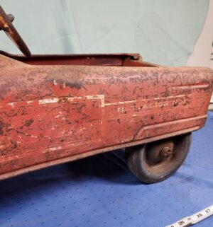 e34- 1950s Murray Fire Chief pedal car - Image 6