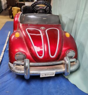 e36- 1970s Junior Sportsters TS-110 VW Beetle pedal car - Image 2