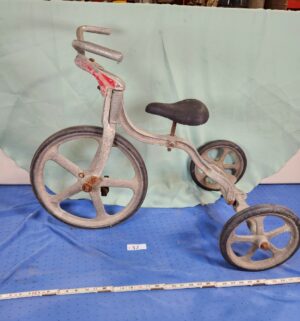 e37- 1940s Anthony Brothers Convert-O cast aluminum convertible tricycle - Image 1