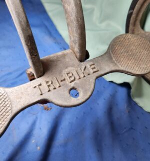 e37- 1940s Anthony Brothers Convert-O cast aluminum convertible tricycle - Image 3