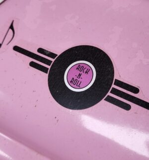 e40- InStep steel retro-style pink lady pedal car - Image 4