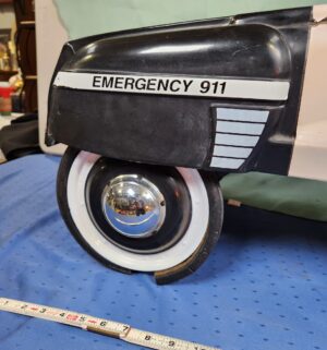 e41- Vintage InStep Police Pedal Car - Image 6