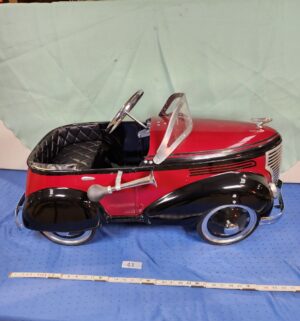 e43- vintage Garton pedal car, 1934 DeSoto Airflow or similar model/era - Image 1