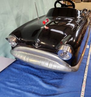 e44- 1950s Garton Kidillac pedal car - Image 11