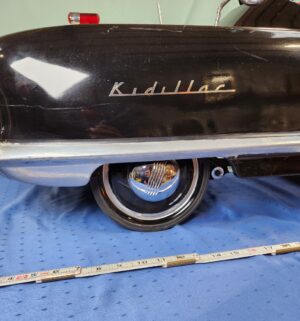 e44- 1950s Garton Kidillac pedal car - Image 12