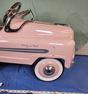 e46- Pretty In Pink Woody Station Wagon pedal car - Image 2