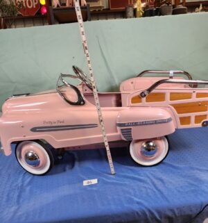 e46- Pretty In Pink Woody Station Wagon pedal car - Image 10