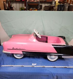 e47- Hallmark Kiddie Car Classics 1956 Garton Kidillac pedal car replica - Image 1