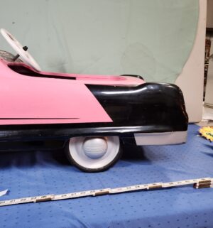 e47- Hallmark Kiddie Car Classics 1956 Garton Kidillac pedal car replica - Image 3