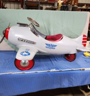 e51- Airflow Collectibles U.S. Army Pursuit childs pedal plane - Image 1