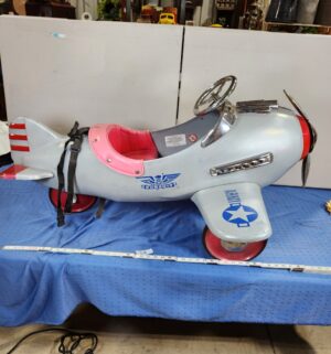 e54- Airflow Collectibles U.S. Army Pursuit childs pedal plane - Image 1