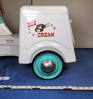 e56- Good Humor ice cream pedal truck - Image 11