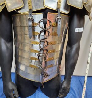 e62- replica Roman Lorica Segmentata armor with a helmet and mannequin - Image 4