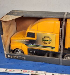 e67- Nylint Briggs & Stratton Conventional Sound Machine Semi Truck and Box Trailer - Image 2