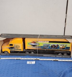 e71- Nylint Briggs & Stratton Conventional Sound Machine Semi Truck and Box Trailer - Image 1
