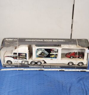 e73- Nylint Toys Conventional Sound Machine semi-truck - Image 1