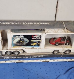 e73- Nylint Toys Conventional Sound Machine semi-truck - Image 3