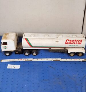 e76- Ertl Castrol Motor Oil tanker truck toy - Image 1