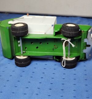 e93- 1970s green and white Tonka Mini Garbage Truck - Image 6