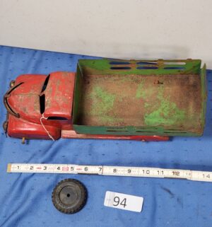 e94- 1950s Marx pressed steel stake bed toy truck. - Image 3