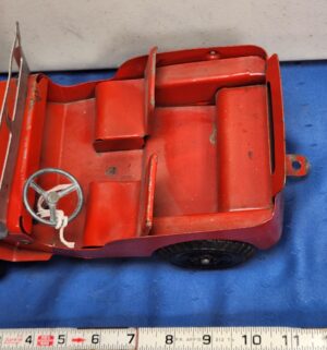 e97- 1940s Marx Willys Jeep toy made of pressed steel - Image 2