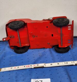 e97- 1940s Marx Willys Jeep toy made of pressed steel - Image 6