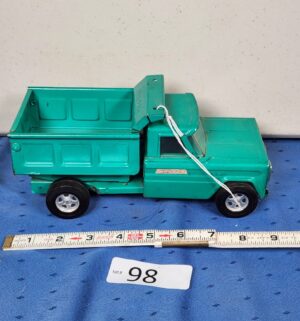 e98- 1960s Structo Hydraulic Dump Truck - Image 3