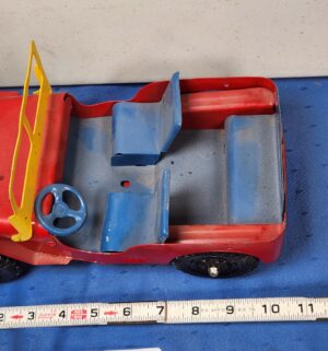 e101- 1940s Marx Willys Jeep pressed-steel toy - Image 2