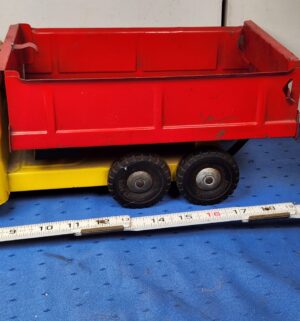 e102- 1940s Structo pressed steel dump truck - Image 4